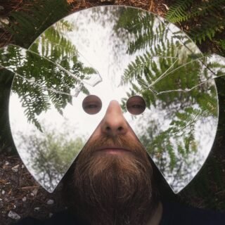 Here's a little glimpse of something I'm currently working on.

It involves this incredible mirror mask by the visionary artist Freddie Yauner.

Stay tuned for more.

#escapism #mirrormask #freddieyauner #newmusic #comingsoon